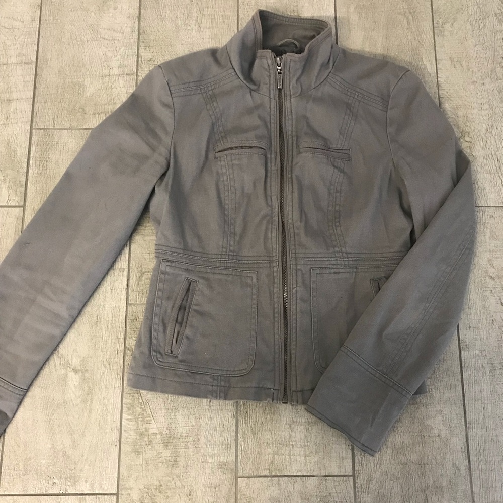 Size small grey Guess Cargo fitted coat